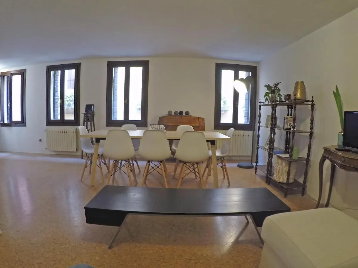 San Polo Family Apartment Venice